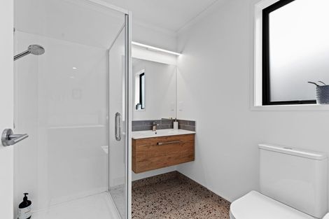 Photo of property in 29 Empire Crescent, Papamoa, 3118