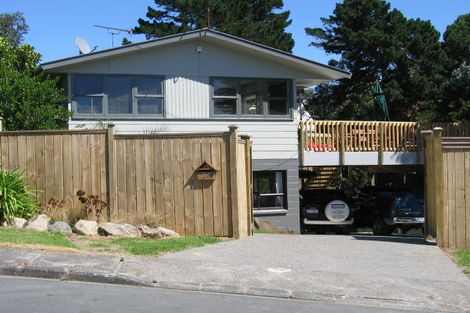 Photo of property in 24 Acacia Road, Torbay, Auckland, 0632