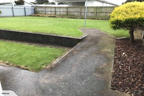 Photo of property in 5 Camellia Avenue, Bell Block, New Plymouth, 4312