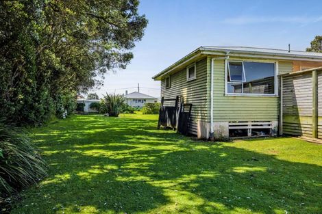 Photo of property in 35 Dorset Street, Opunake, 4616