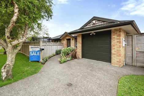 Photo of property in 10 Nathan Street, Tawa, Wellington, 5028