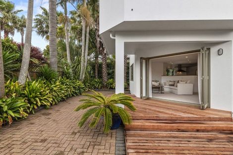 Photo of property in 2/321 Lake Road, Hauraki, Auckland, 0622