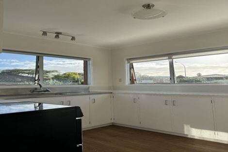 Photo of property in 2/56 Marriott Road, Pakuranga, Auckland, 2010