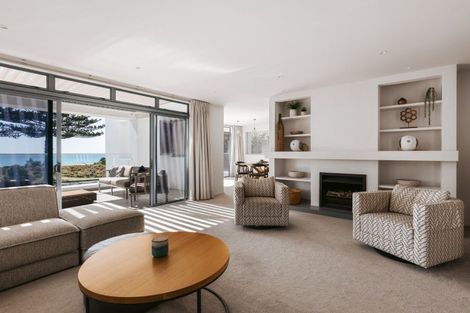 Photo of property in 94 Marine Parade, Mount Maunganui, 3116