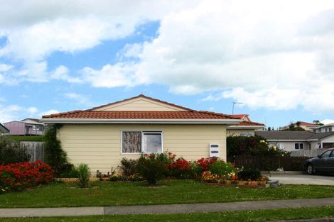 Photo of property in 50 Robert Skelton Place, Clendon Park, Auckland, 2103