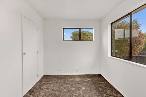 Photo of property in 6 Kirkcaldie Grove, Levin, 5510