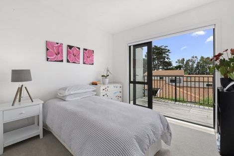 Photo of property in 7/270 Sunset Road, Windsor Park, Auckland, 0632