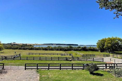 Photo of property in 328 Hokio Beach Road, Hokio Beach, Levin, 5571