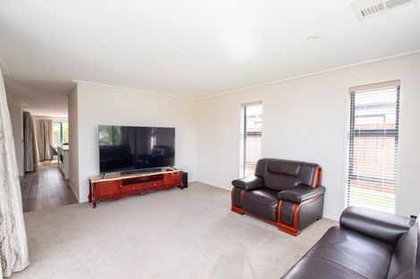 Photo of property in 27 Costello Drive, Ngatea, 3503