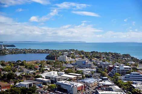 Photo of property in Sentinel Apartments, 1705/3 Northcroft Street, Takapuna, Auckland, 0622