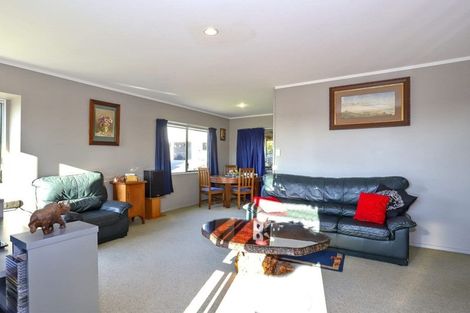 Photo of property in 21b Dingadee Street, Welcome Bay, Tauranga, 3112