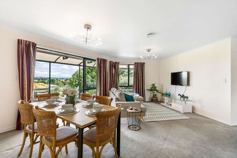 Photo of property in 15 Bella Villa Drive, Waiuku, 2123