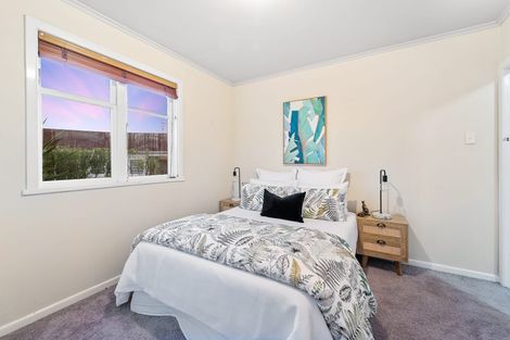 Photo of property in 1/50 Sylvan Avenue, Northcote, Auckland, 0627