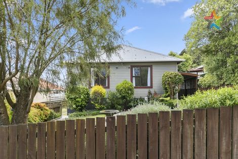 Photo of property in 1/186 Whites Line East, Waiwhetu, Lower Hutt, 5010