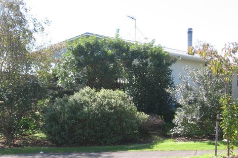 Photo of property in 11 Posa Avenue, Henderson, Auckland, 0612