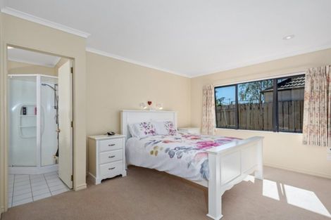 Photo of property in 28 Stableford Drive, Pyes Pa, Tauranga, 3112