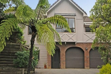 Photo of property in 2 Atahu Grove, Tirohanga, Lower Hutt, 5010