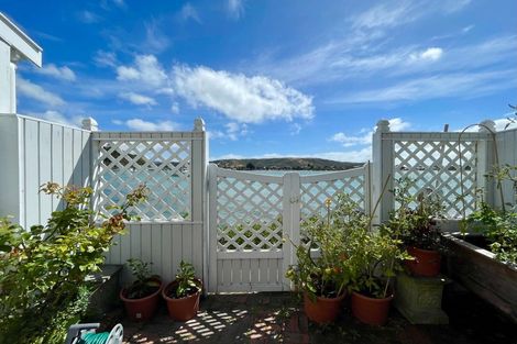 Photo of property in 18 Trevor Terrace, Paremata, Porirua, 5024