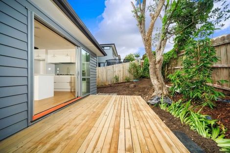 Photo of property in 62e Verran Road, Birkdale, Auckland, 0626