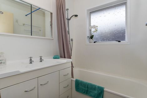 Photo of property in 140 Kingswood Road, Brookfield, Tauranga, 3110