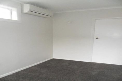 Photo of property in 16 Moana Road, Kelburn, Wellington, 6012