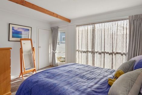 Photo of property in 94 Windermere Road, Papanui, Christchurch, 8053