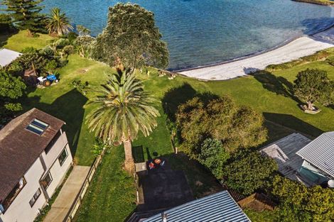 Photo of property in 52 One Tree Point Road, One Tree Point, 0118