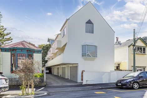 Photo of property in 69d Elizabeth Street, Mount Victoria, Wellington, 6011