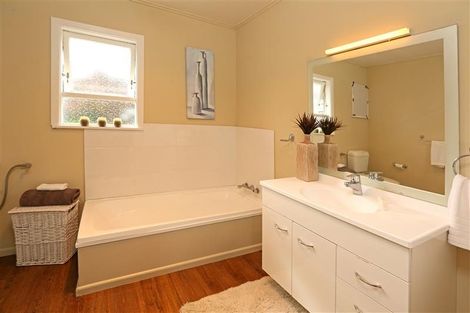 Photo of property in 71 Glendene Avenue, Glendene, Auckland, 0602