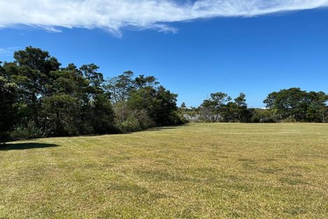 Photo of property in 60 Cobham Crescent, Kelston, Auckland, 0602