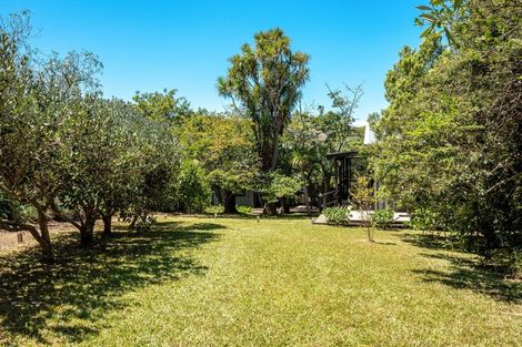 Photo of property in 3 Makora Avenue, Oneroa, Waiheke Island, 1081