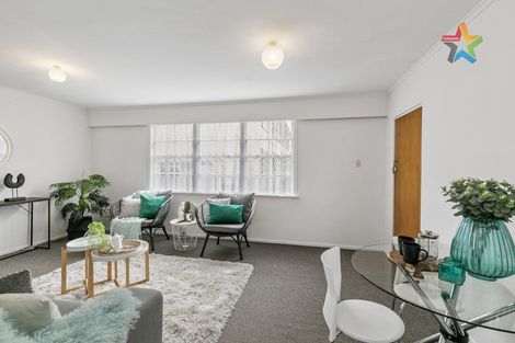 Photo of property in 1/95 Whites Line East, Waiwhetu, Lower Hutt, 5010