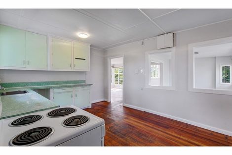 Photo of property in 29 Stalkers Road, Woodend Beach, Woodend, 7691