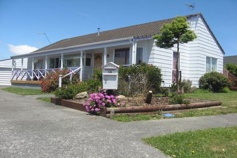 Photo of property in 14 Vista Drive, Feilding, 4702
