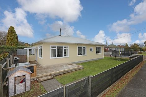 Photo of property in 7 Bull Street, Bulls, 4818