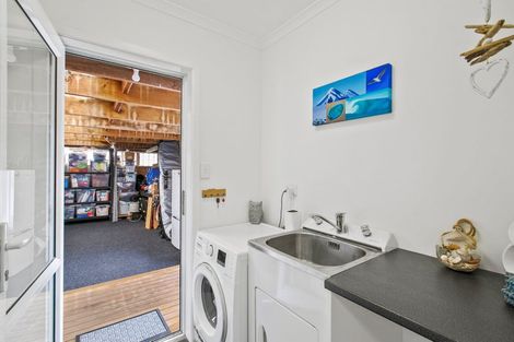 Photo of property in 26 Pembroke Street, Westown, New Plymouth, 4310
