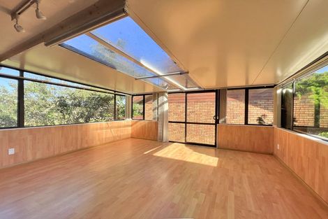 Photo of property in 20b Kallaroo Place, Botany Downs, Auckland, 2010