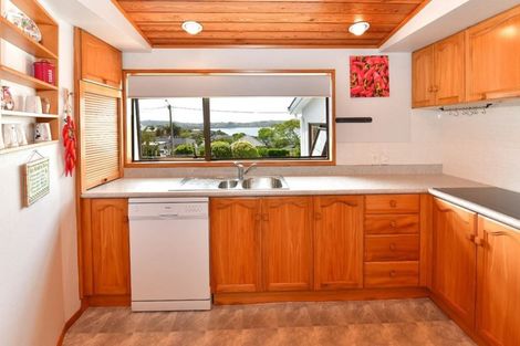 Photo of property in 64 Ardern Avenue, Stanmore Bay, Whangaparaoa, 0932