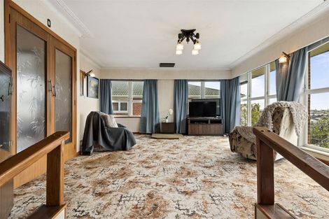 Photo of property in 84 Royal View Road, Te Atatu South, Auckland, 0610