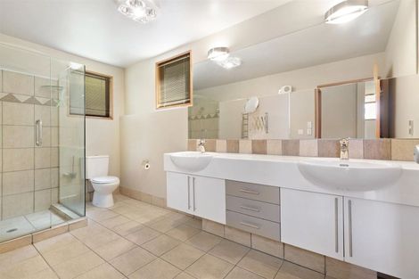 Photo of property in 3 Caples Place, Fernhill, Queenstown, 9300