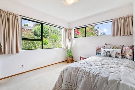 Photo of property in 163 Chelsea View Drive, Chatswood, Auckland, 0626
