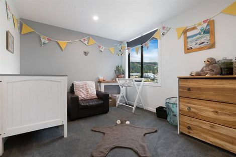 Photo of property in 9 Little Maude Drive, Lake Hawea, Wanaka, 9382