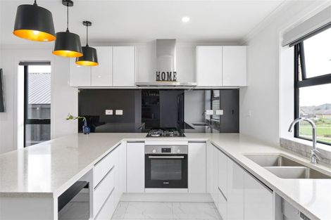 Photo of property in 16 Inuwai Street, Glenview, Hamilton, 3206