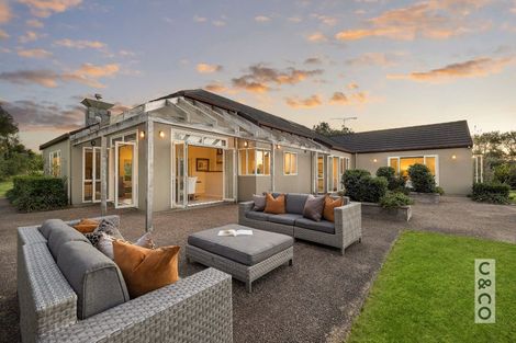 Photo of property in 832 Old North Road, Waimauku, 0882