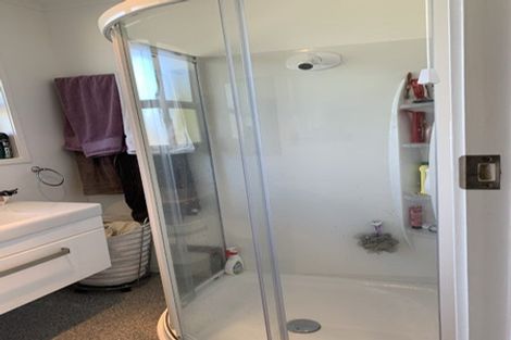 Photo of property in 2/19 Sudan Avenue, Milford, Auckland, 0620