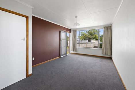 Photo of property in 2/290 Carrington Street, Vogeltown, New Plymouth, 4310