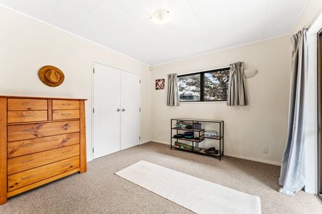 Photo of property in 30 Holiday Road, Stanmore Bay, Whangaparaoa, 0932