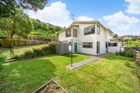 Photo of property in 14 Cullen Place, Tawa, Wellington, 5028