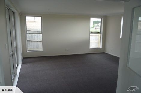 Photo of property in 24 Fairchild Avenue, Goodwood Heights, Auckland, 2105