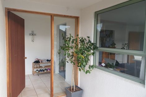 Photo of property in 59 Laing Crescent, Heathcote Valley, Christchurch, 8022